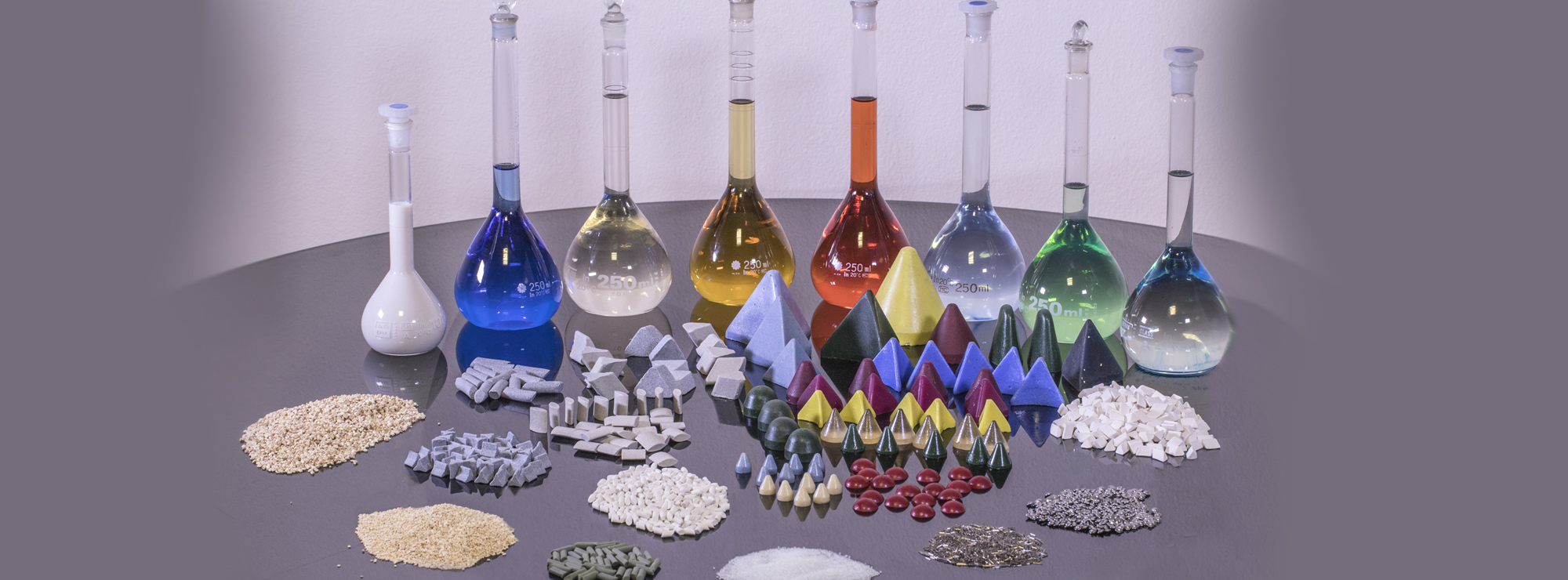 חומרים מתכלים עם מגוון רחב ואיכותי